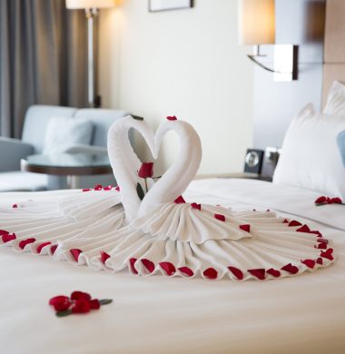 Wyndham Legend Halong Hotel In Baichay - 