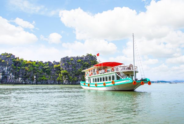 Explore Ha Long Bay And Paradise Cave On A Day Cruise