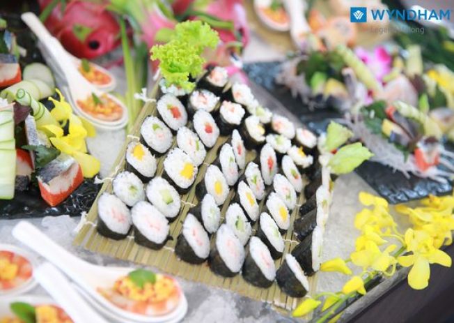 Tiệc buffet tôn vinh phái đẹp 20/10 theo cách đặc biệt nhất