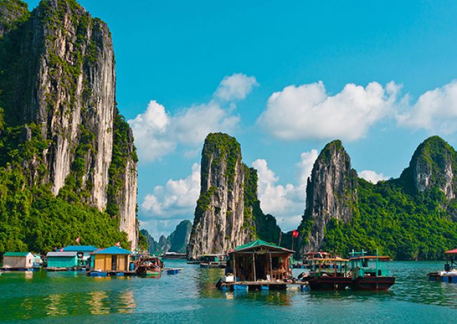 All backpackers want to know on the trip to Halong