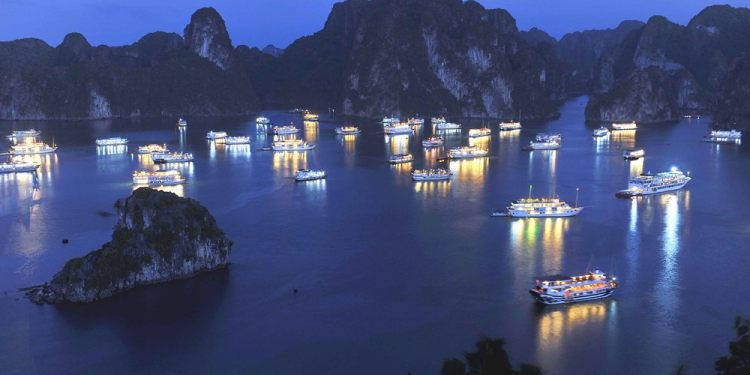 The Best Things to See and Do in Ha Long Bay, Vietnam