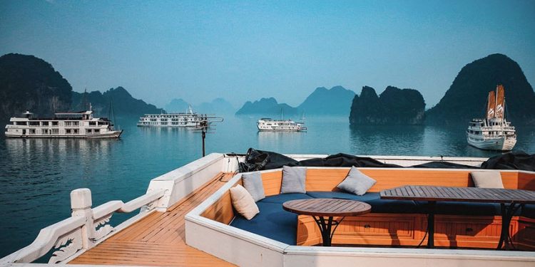 Visit Tuan Chau Island to have unforgettable experiences