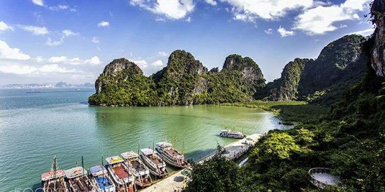 Charming beauty of Halong Bay