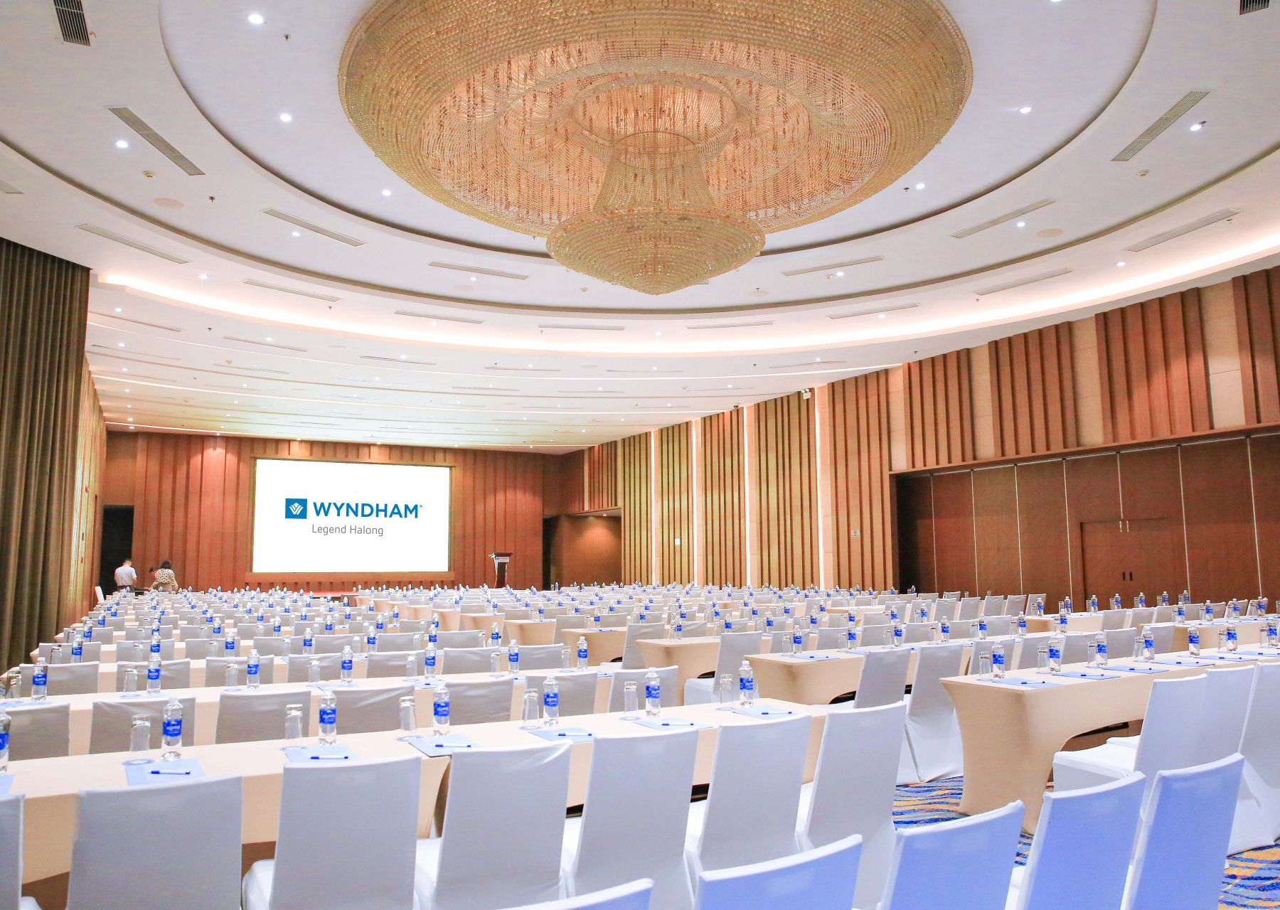 Diamond Ballroom 1