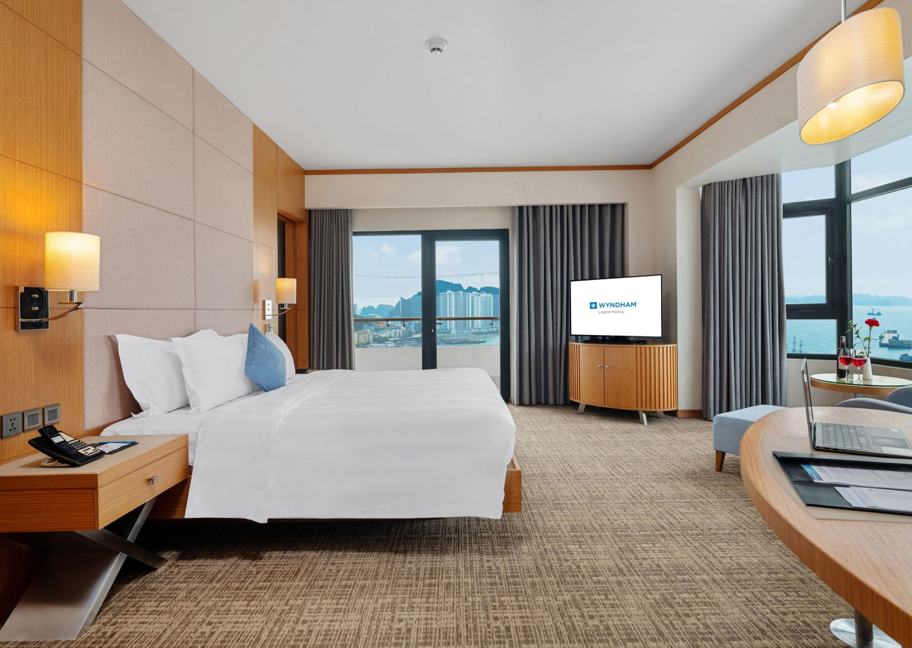 Executive Suite King Bed