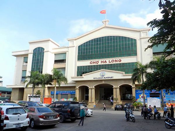 Náo nhiệt những phiên chợ ở Hạ Long