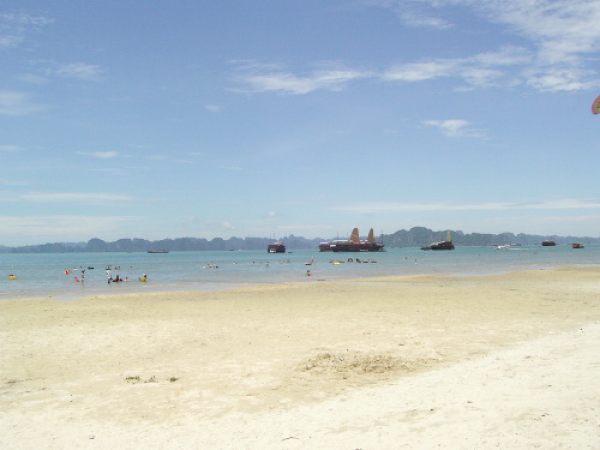 5 trải nghiệm chẳng kém trời Tây ở Hạ Long