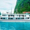  “Xóa tan cảm giác mệt mỏi” bằng chuyến du lịch trên thuyền ở Hạ Long