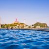 Tất tần tật về bể bơi khách sạn Wyndham Legend Halong