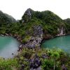 Tuyệt đẹp những hồ nước mặn trên vịnh Hạ Long