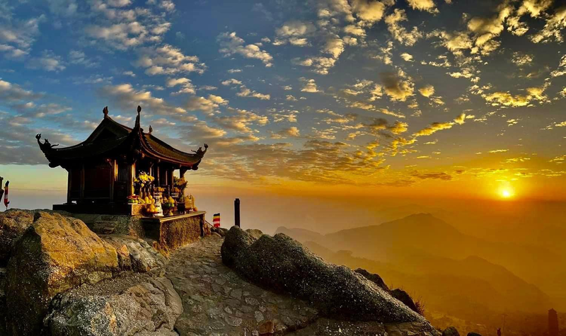 Suggested Spring Travel Destinations in Ha Long & 5-Star Resort ...