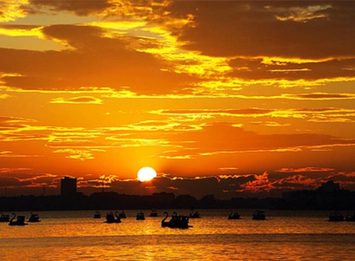 Ha Noi westlake scene of dawn - hanoi westlake sunset view