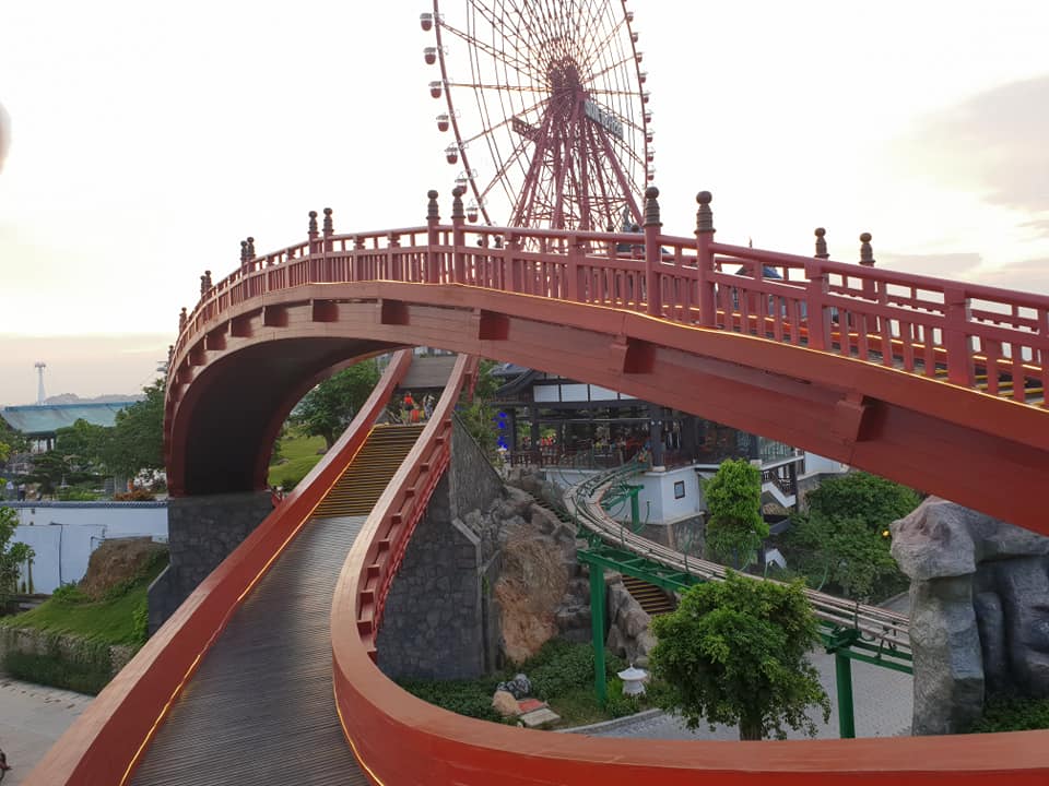 A New part of Ha Long - the love bridge