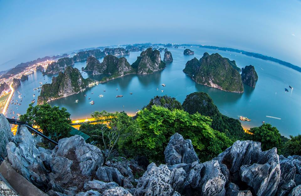 The overview picture of Ha Long from the peak of Bai Tho mountain.