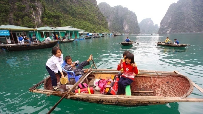 Cửa Vạn, Hạ Long, Quảng Ninh