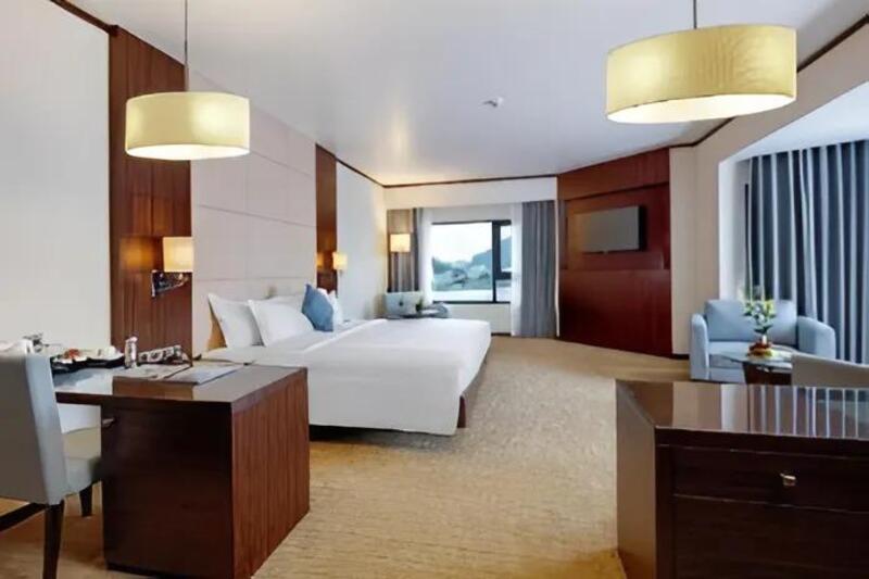 hotels near ha long cruise