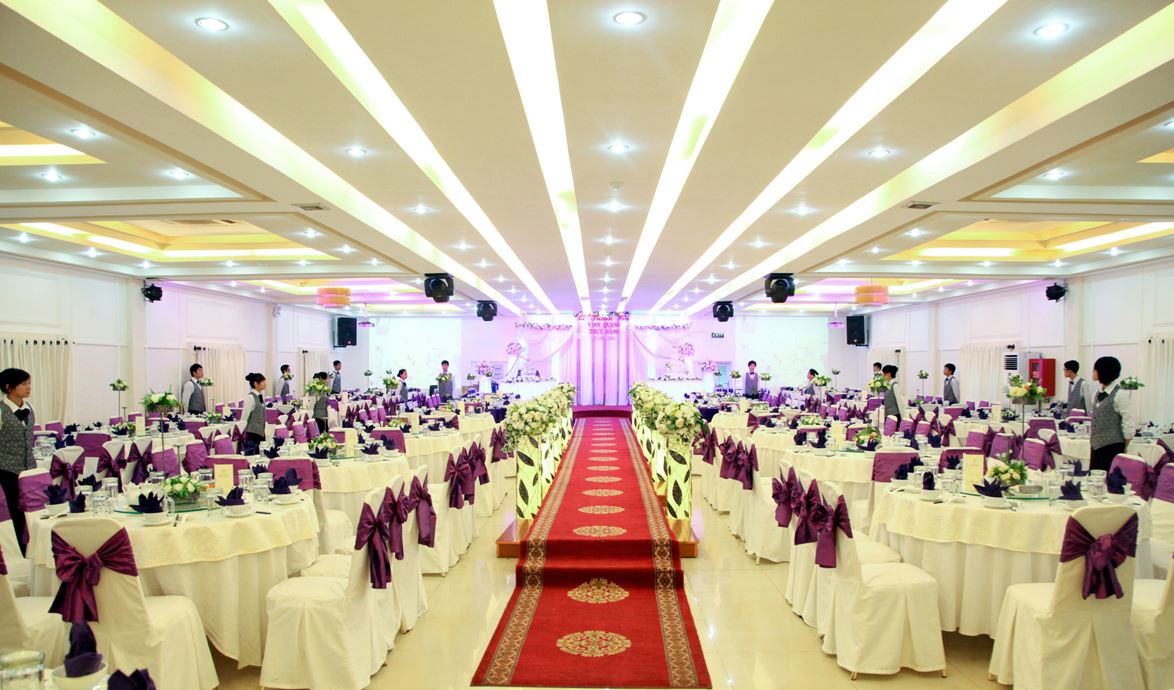 Có nên tổ chức tiệc cưới tại khách sạn Hạ Long hay không?8