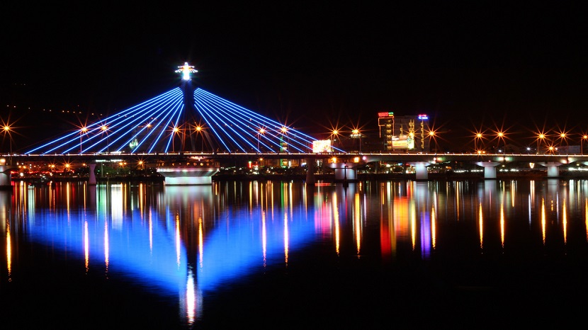 Vẻ đẹp của Hạ Long về đêm qua hình ảnh