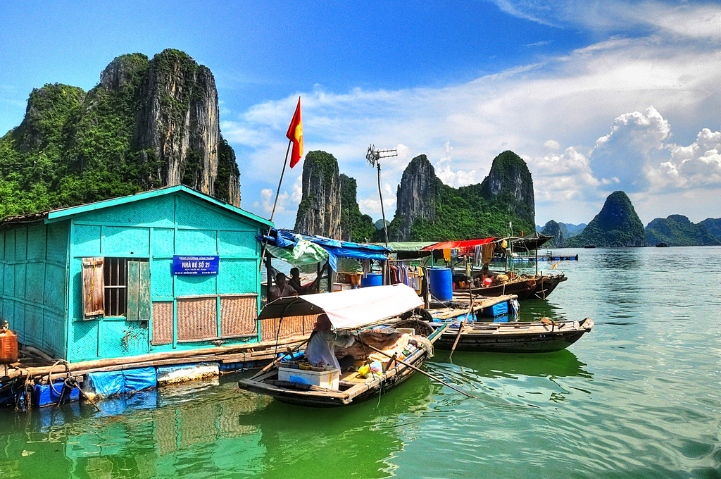 Cảnh Sắc Thiên Nhiên Tuyệt Đẹp Tại Hạ Long