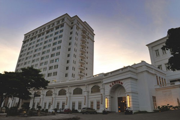 Xếp hạng TOP 5 khách sạn Hạ Long tốt nhất 20175