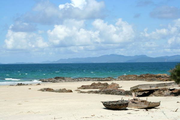 Check – in những bãi biển đẹp không nên bỏ qua khi đến Quảng Ninh3